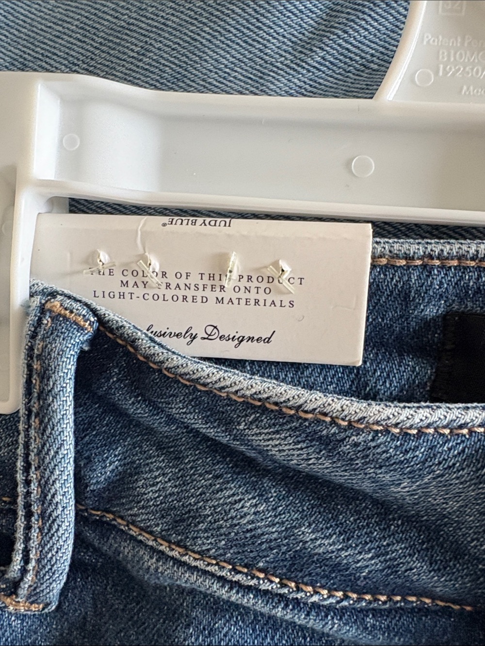 Judy Blue High Waist Queen Hearts Jeans - Picture 10 of 11